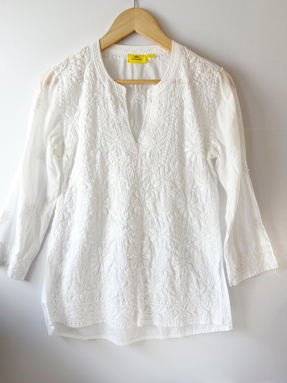 Roller Rabbit Samson White Embroidered V-Neck Tunic with Embroidery XS